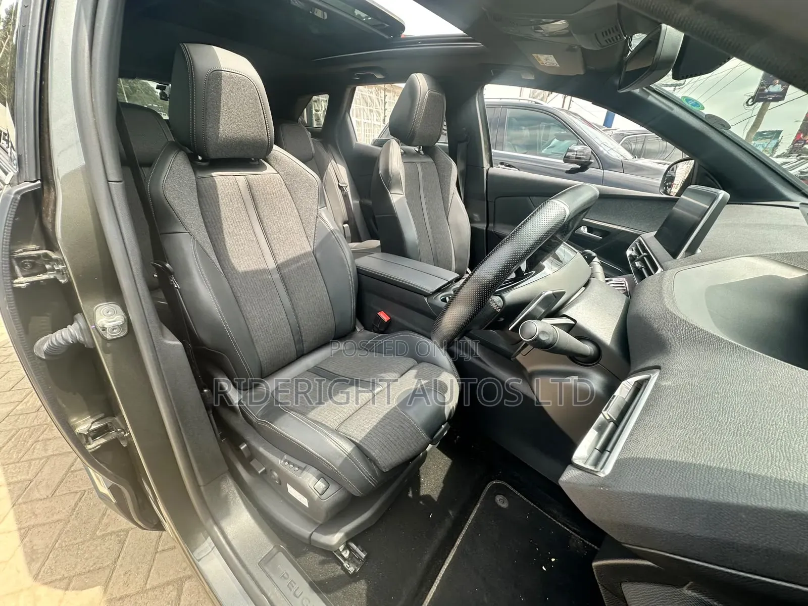 Peugeot 3008 2020 Gray