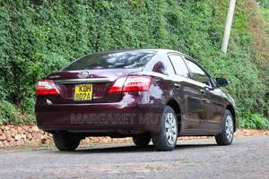 Toyota Premio 2015 Maroon
