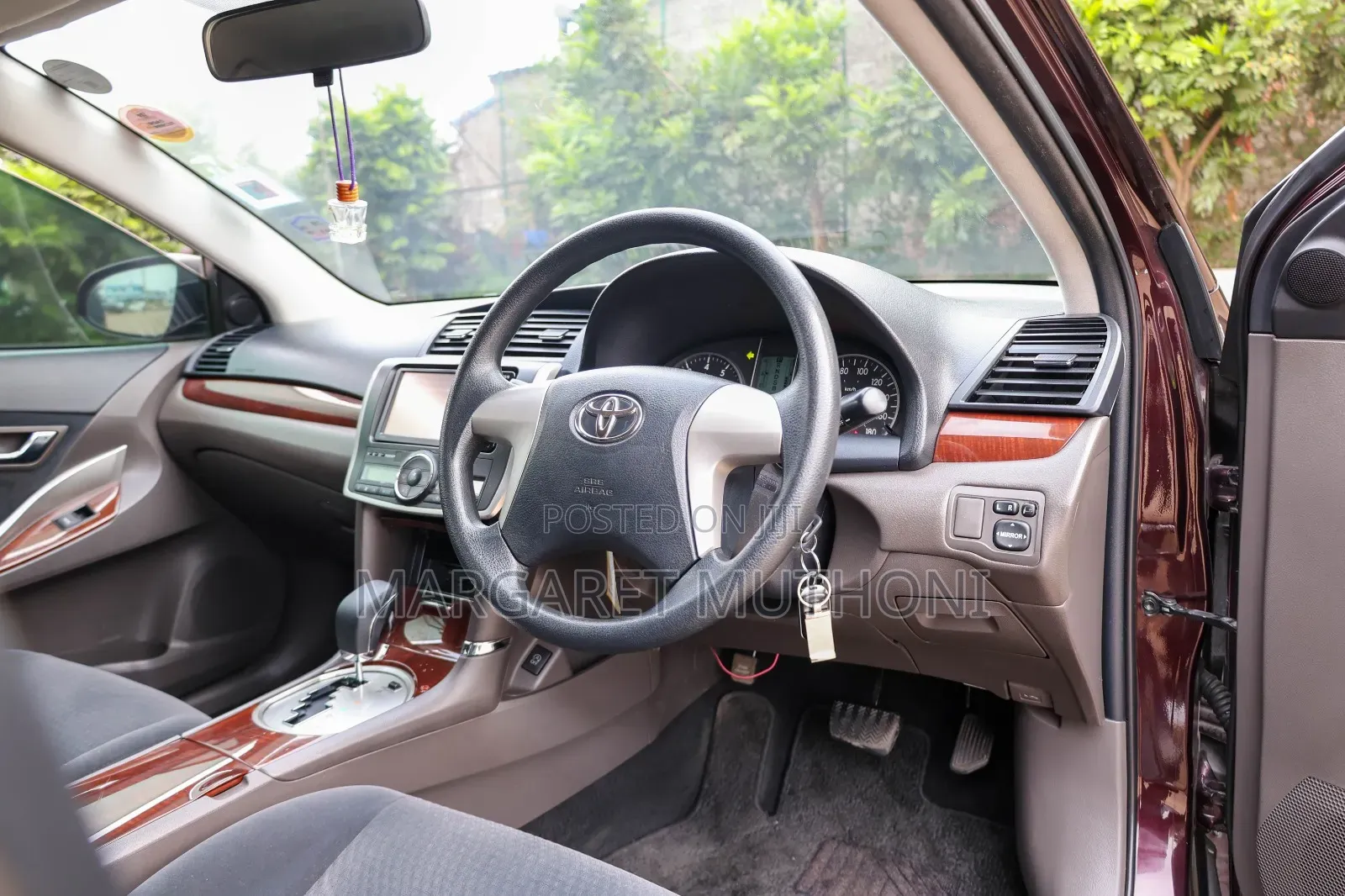 Toyota Premio 2015 Maroon