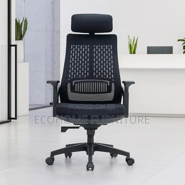 Executive Ergonomic High-Back Mesh Office Chair With Headrest