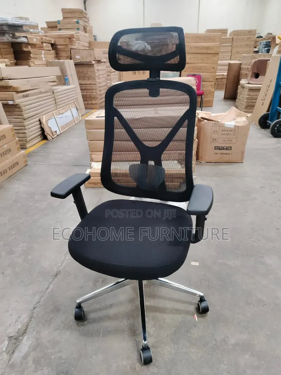 Ergonomic High-Back Mesh Office Chair With Adjustable Headrest