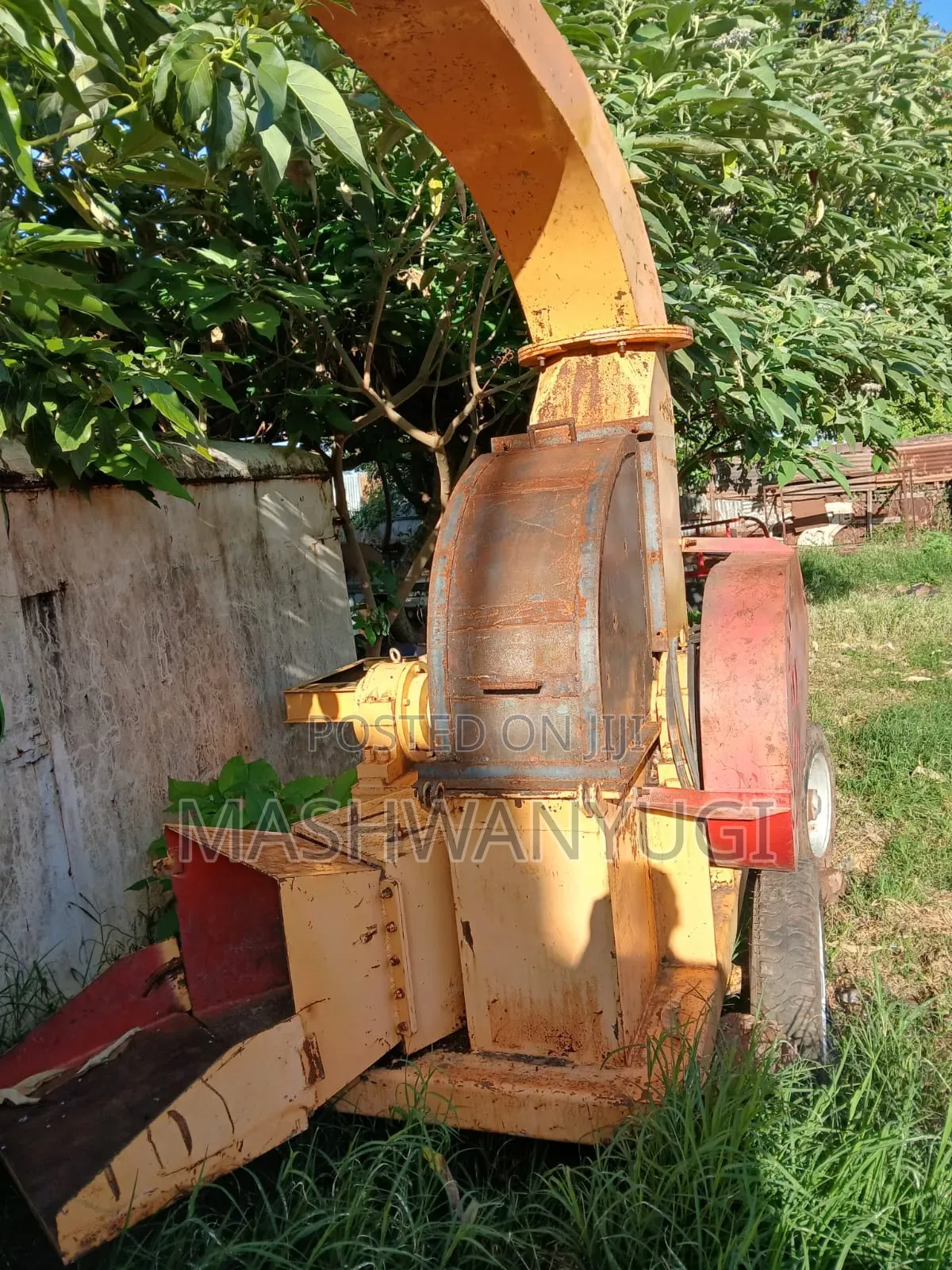 Wood Chipper and Shredder
