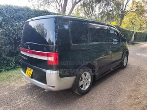 Mitsubishi Delica 2007 Black