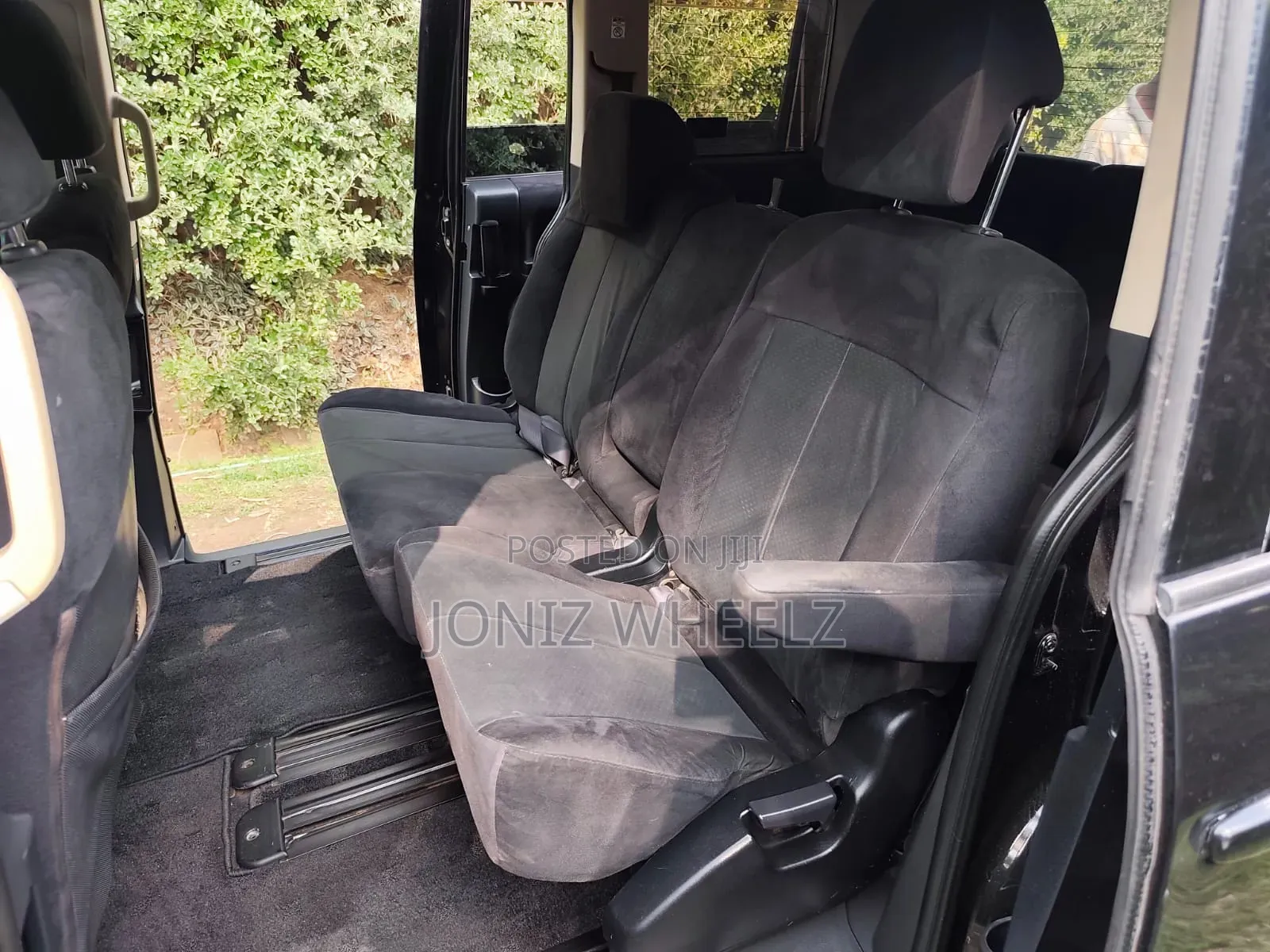 Mitsubishi Delica 2007 Black