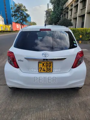 Toyota Vitz 2014 White