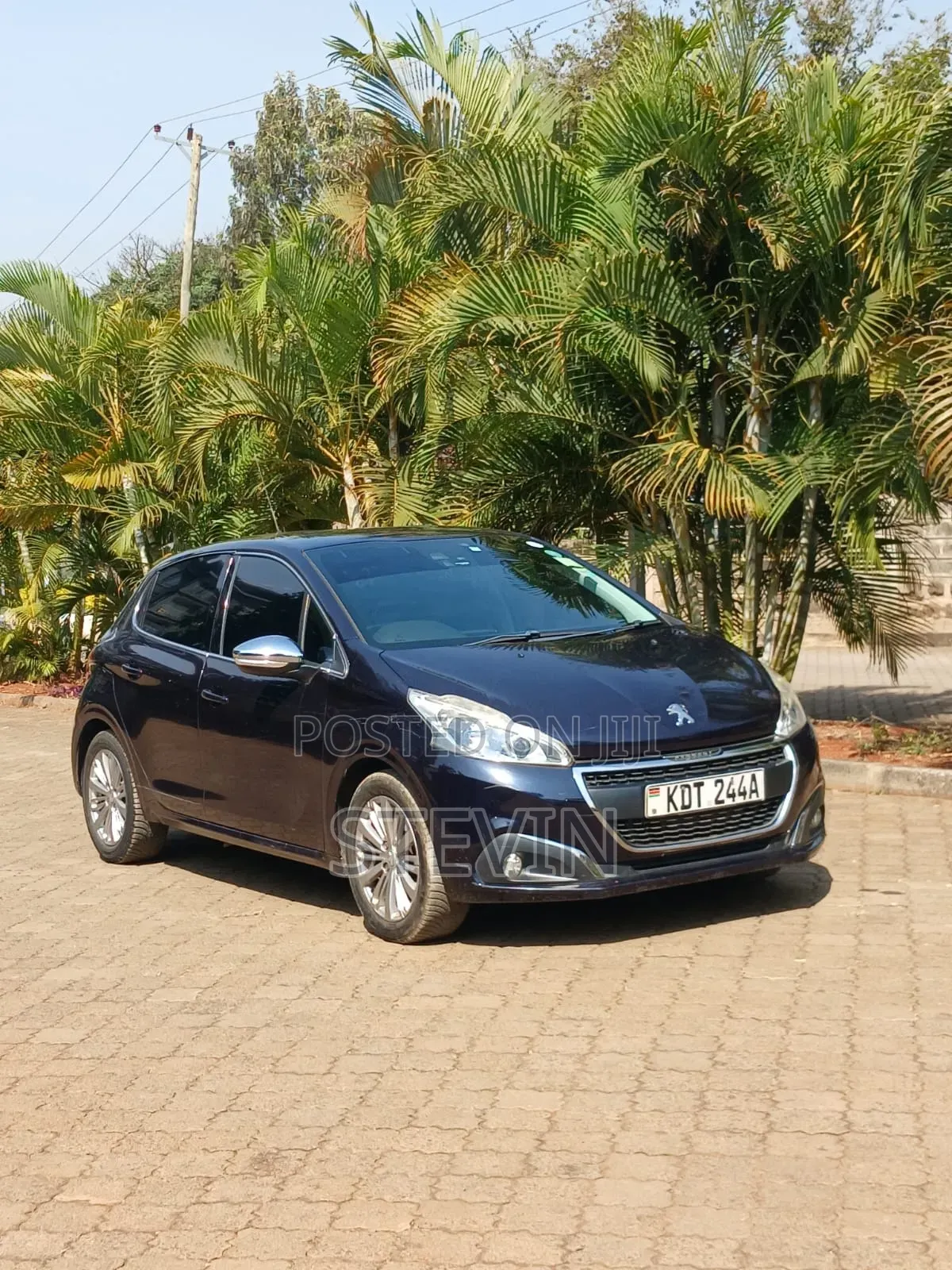 Peugeot 2008 2013 Burgundy