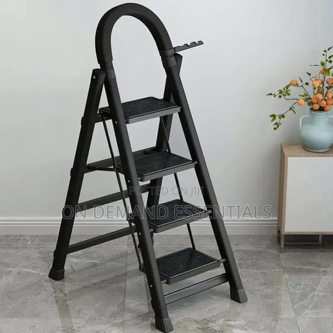 4 Steps Portable Foldable Ladder