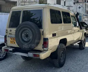 Toyota Land Cruiser 2019 Beige