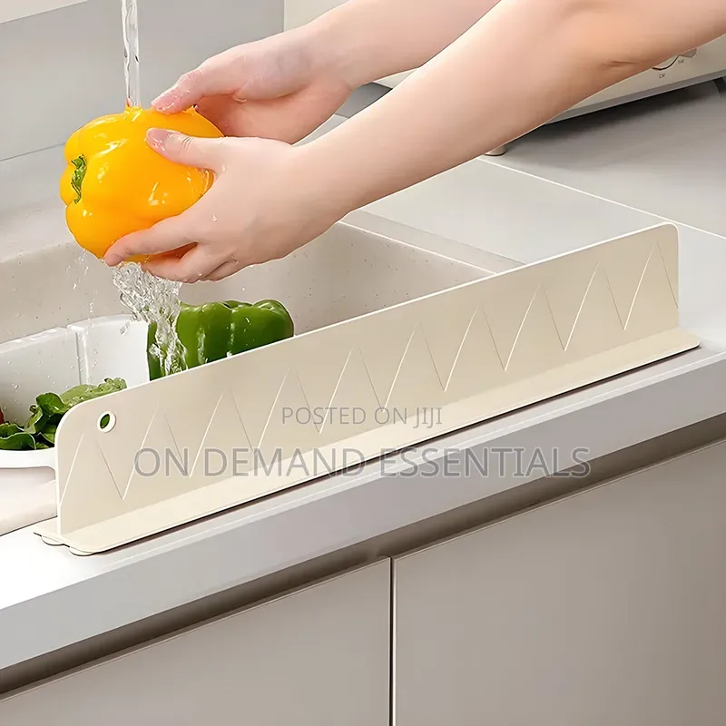 Kitchen Sink Splash Guard With Suction Cup