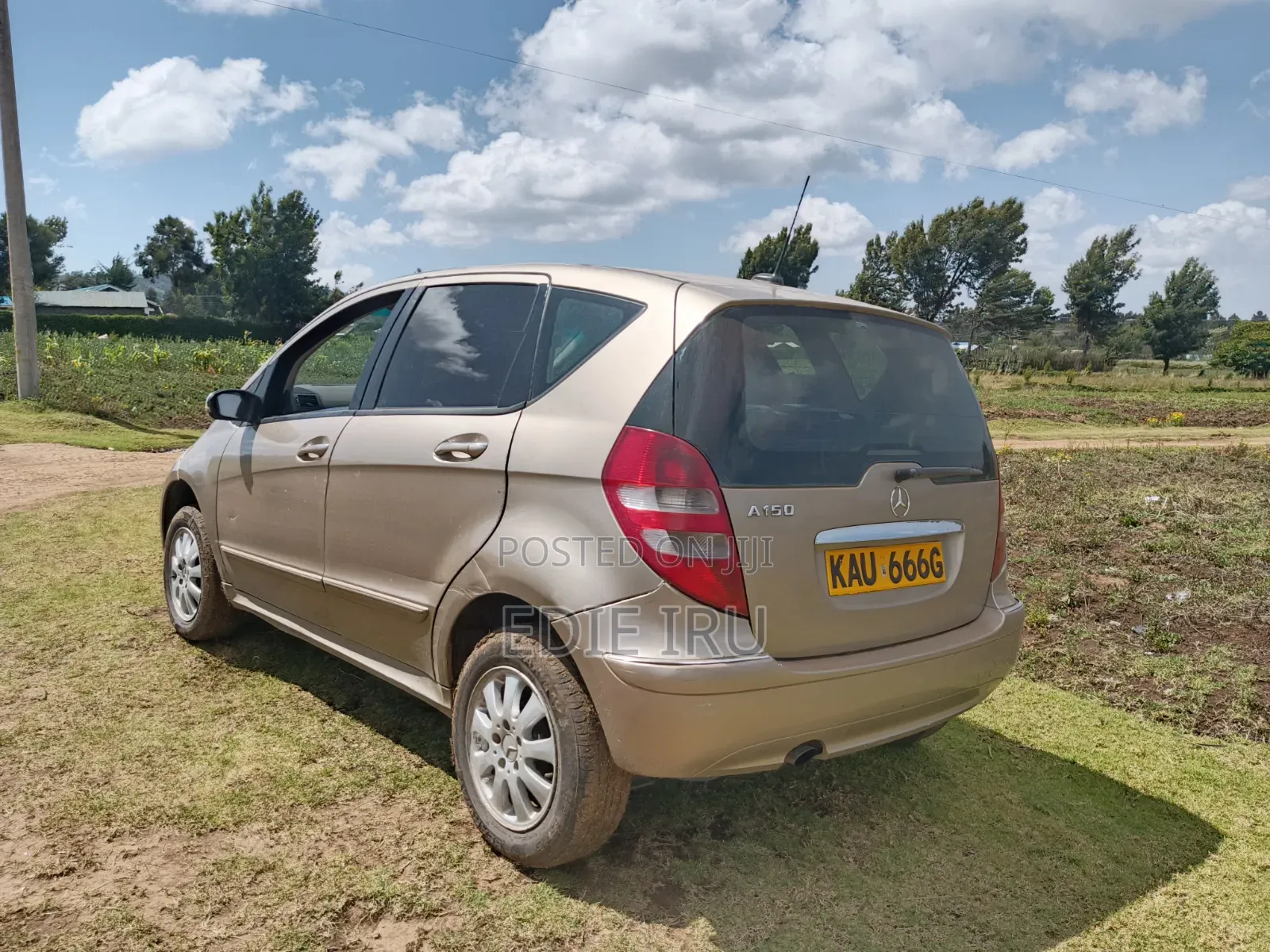 Mercedes-Benz A-Class 2009 Gold
