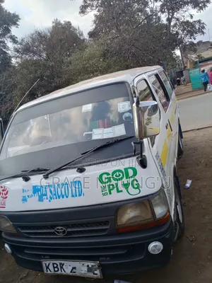 Toyota HiAce 2008 White