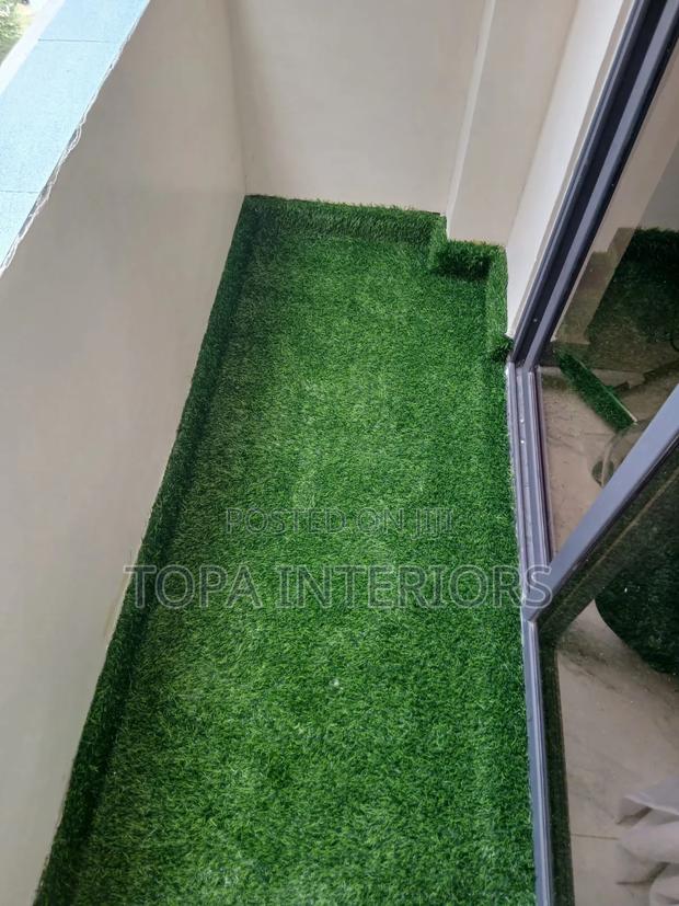 Green Balcony Transformation With ARTIFICIAL GRASS CARPETS - thumbnail 2