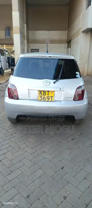 Toyota IST 2007 Silver