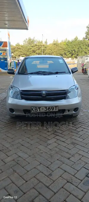 Toyota IST 2007 Silver