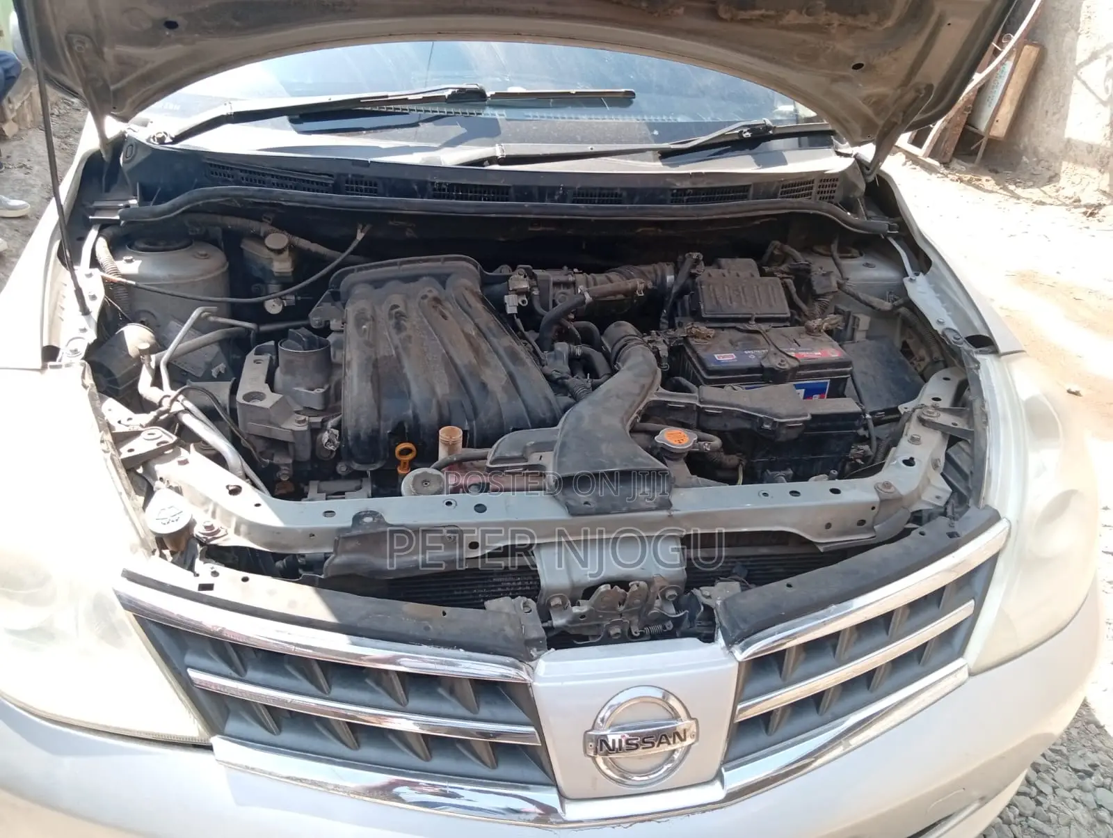 Nissan Tiida 2008 Silver