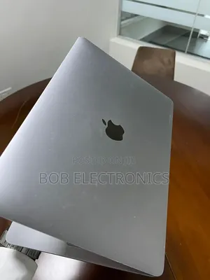 Laptop Apple MacBook Pro 2017 8GB Intel Core i5 SSD 256GB