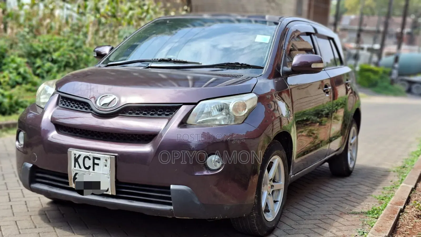 Toyota IST 2008 Purple