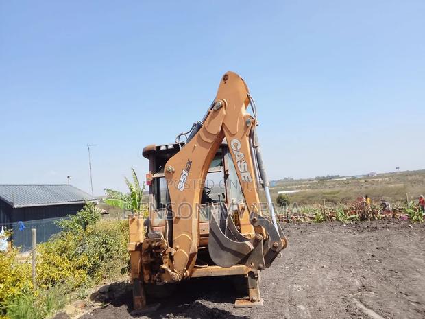 Case Backhoe Loader 2018 Model - thumbnail 2