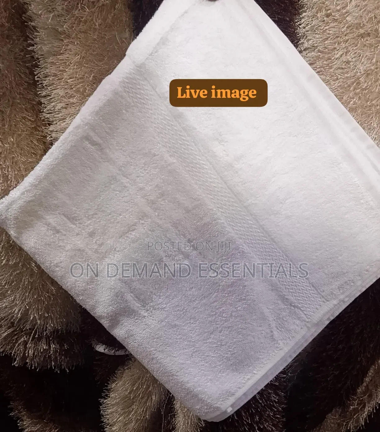 High Quality White Medium Towels