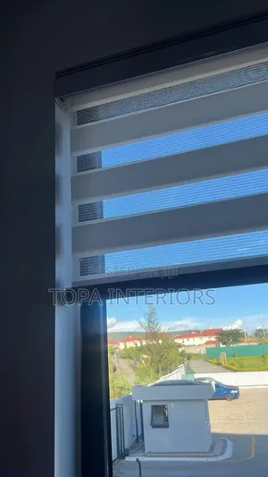 Quality Rolling Home and Office Window Blinds Installation
