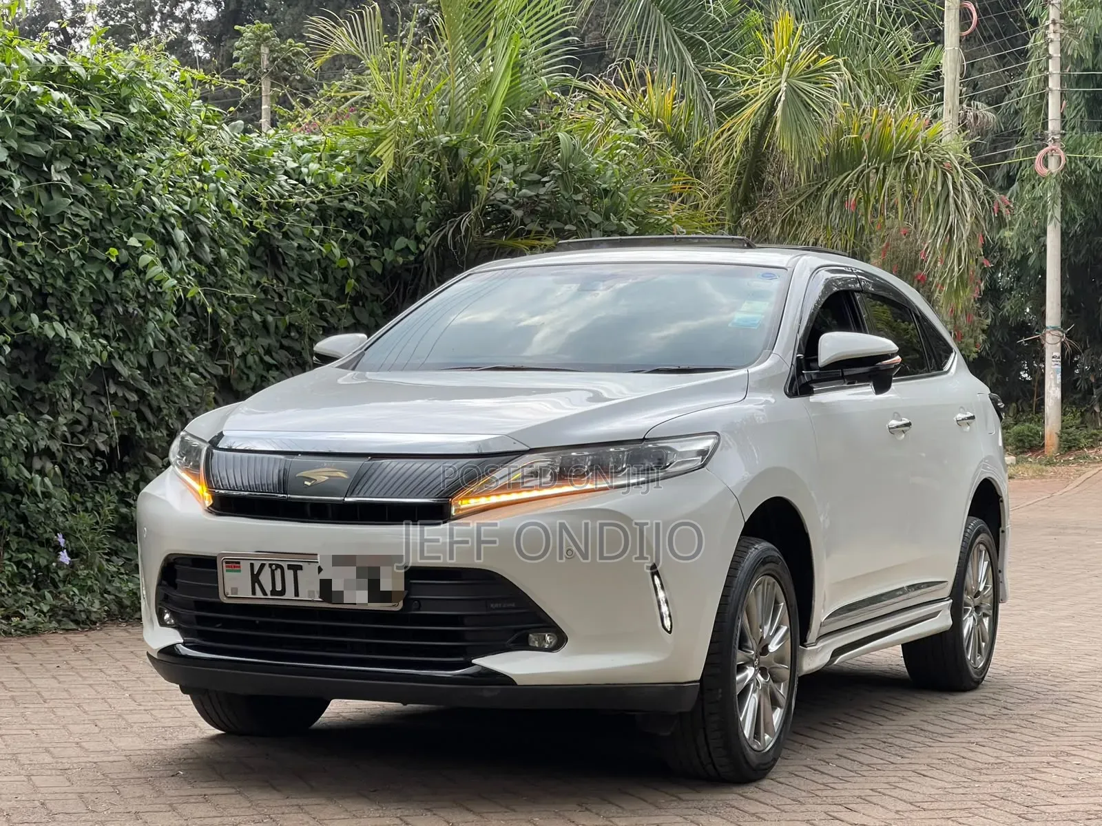 Toyota Harrier 2018 White