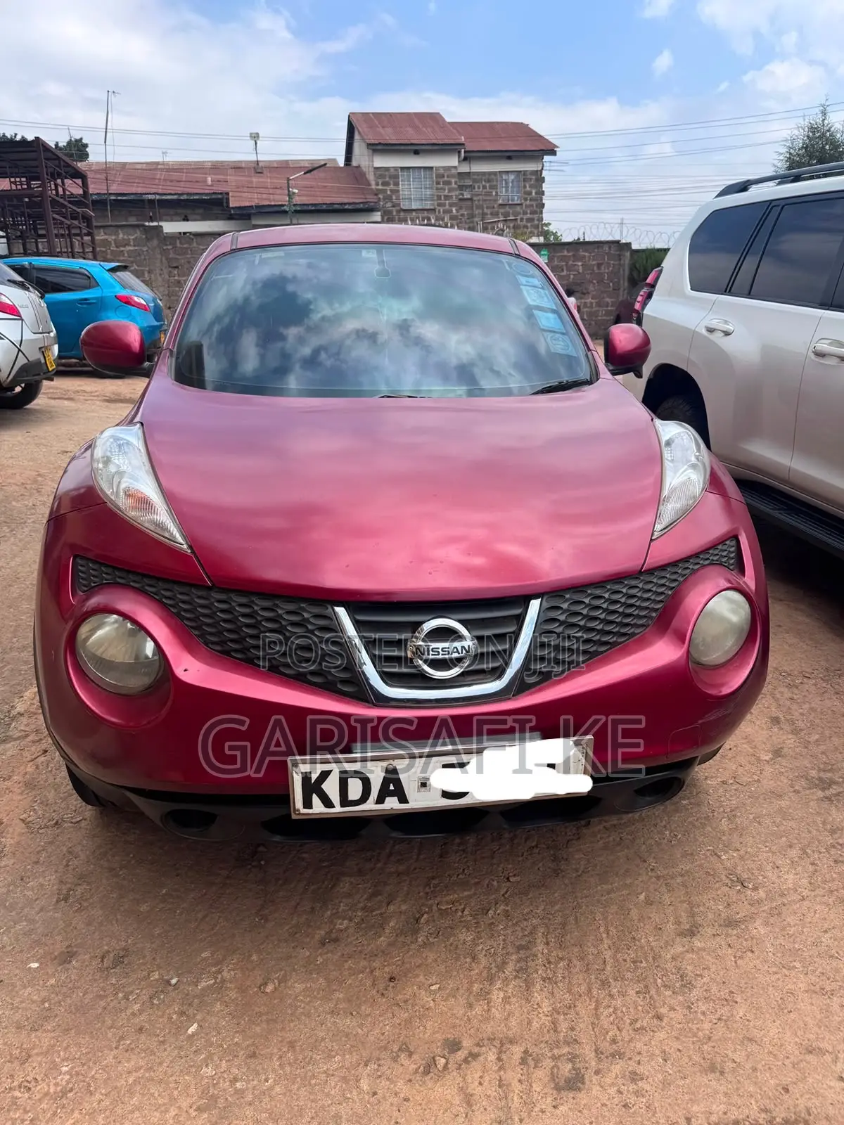 Nissan Juke S 2013 Maroon