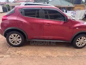 Nissan Juke S 2013 Maroon
