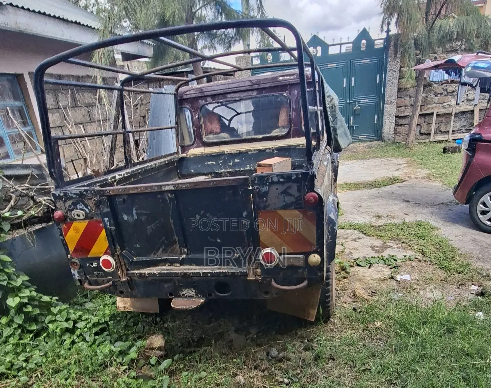 Land Rover Defender 1999 Green