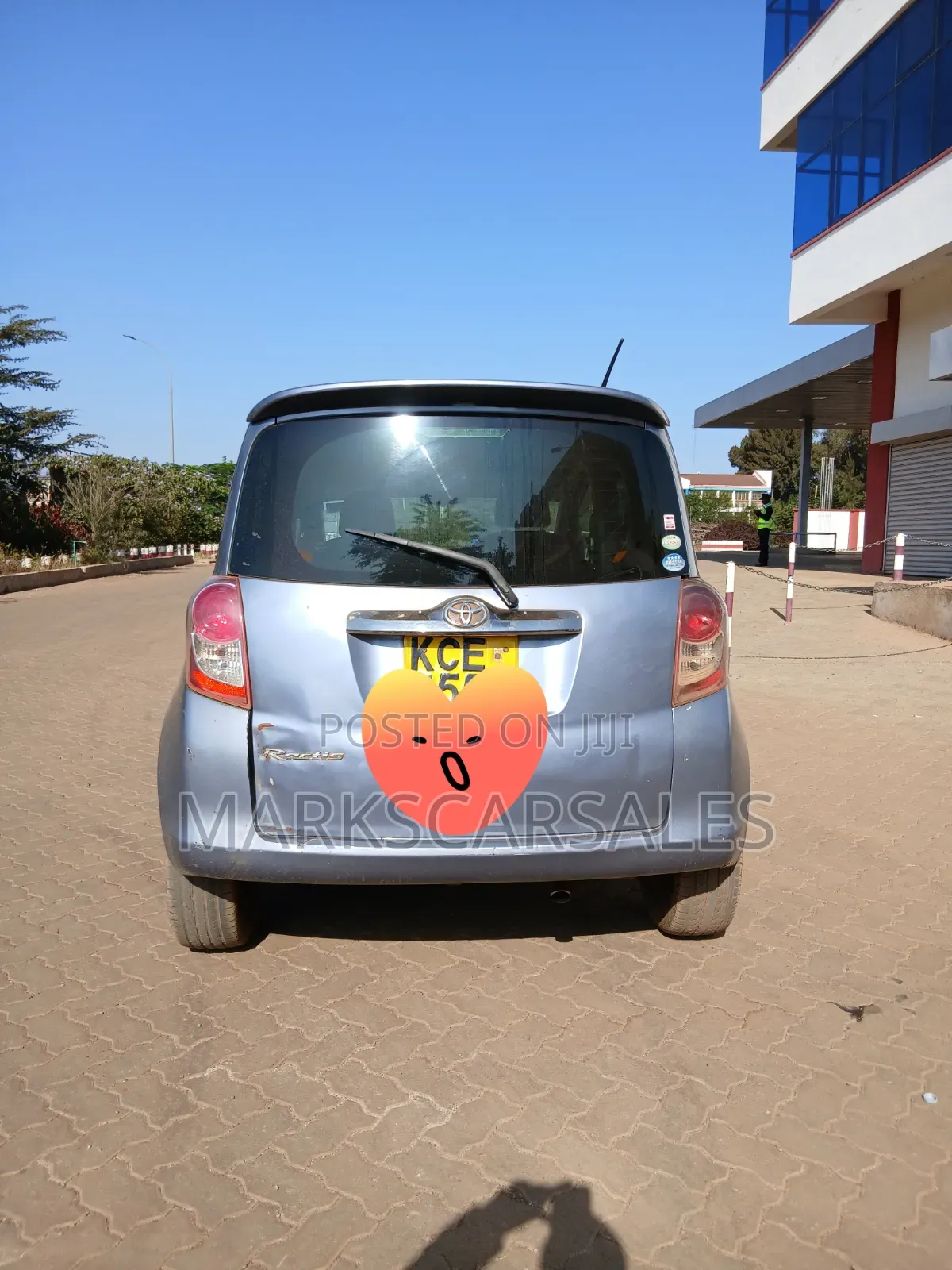 Toyota Ractis 2010 Gray