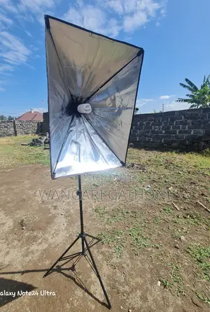 Softbox With Stand and Bulb