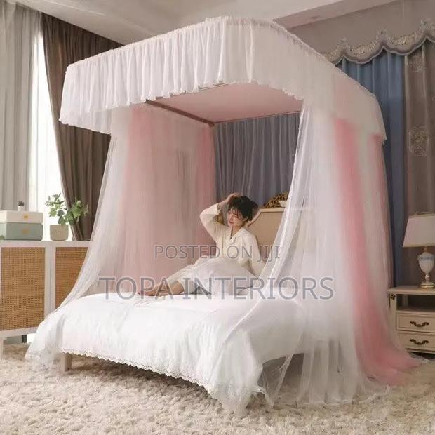 U-Shaped Curved Rail Classic 2 Stand Mosquito Net - main view