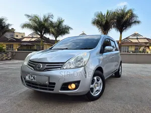 Nissan Note 2011 Silver