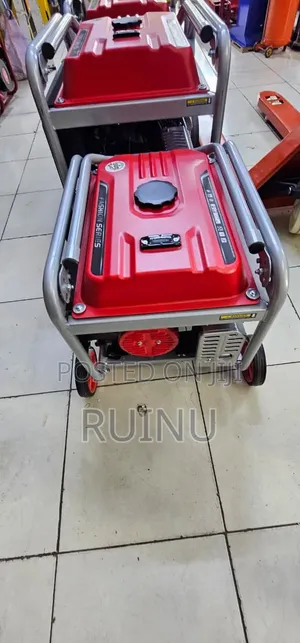 Portable Open-Frame Petrol Generator From the Fashion Series
