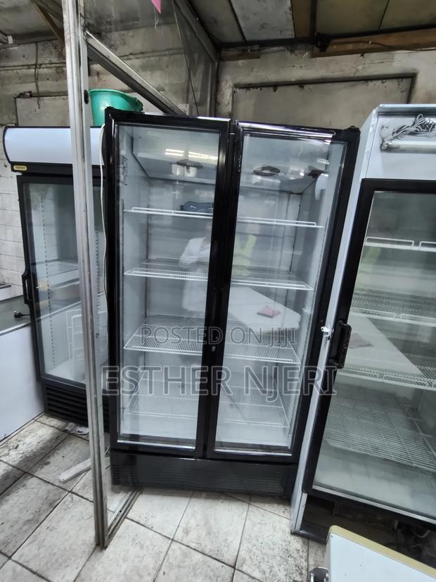 Twin Doors Display Counter Fridge 900litres - thumbnail 2