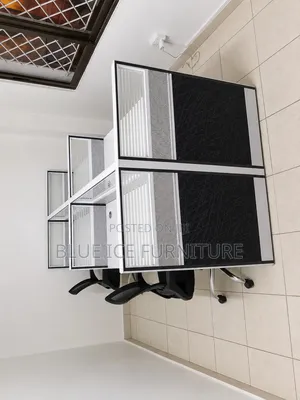 Modern 4- Seater Office Workstation-Staff Cubicle Desk With Partition