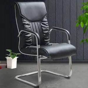 Office Chair : Sturdy Frame Executive Leather Visitor Office Chair