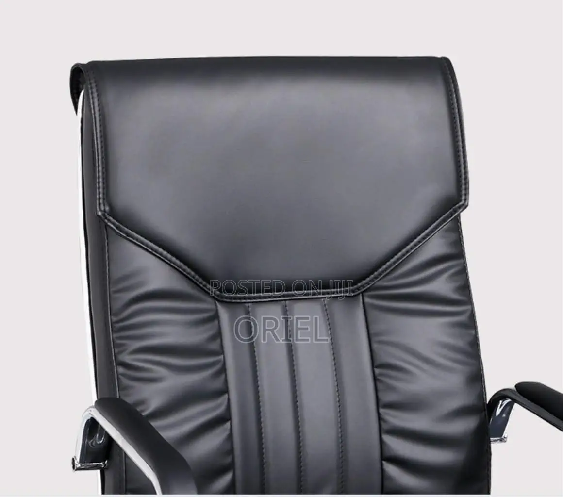Office Chair : Sturdy Frame Executive Leather Visitor Office Chair