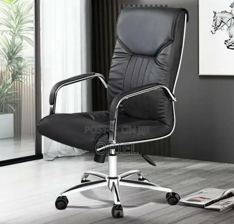 Office Chair : Sturdy Frame Executive Leather Visitor Office Chair