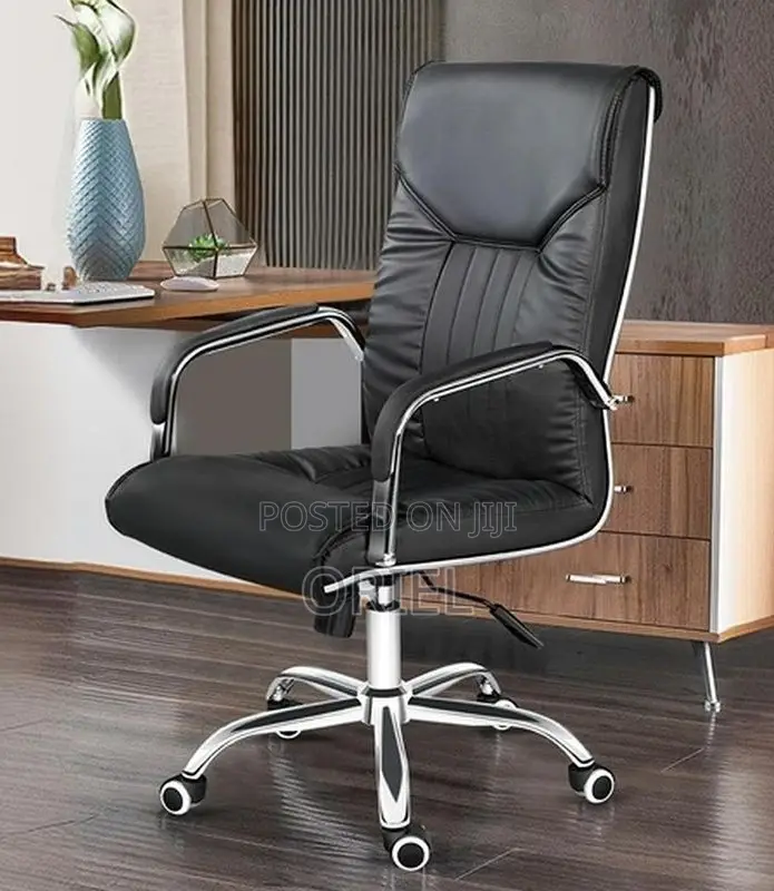 Office Chair : Sturdy Frame Executive Leather Visitor Office Chair