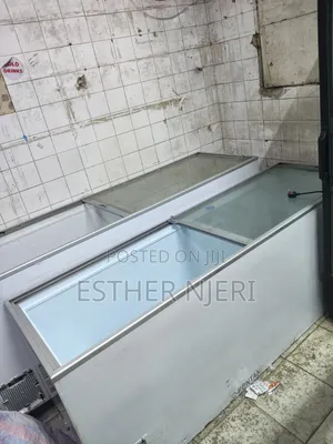 Display Chest Freezer 700litres Available