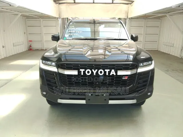 Toyota Land Cruiser 2023 Black