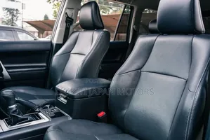 Toyota Land Cruiser Prado 2019 Black