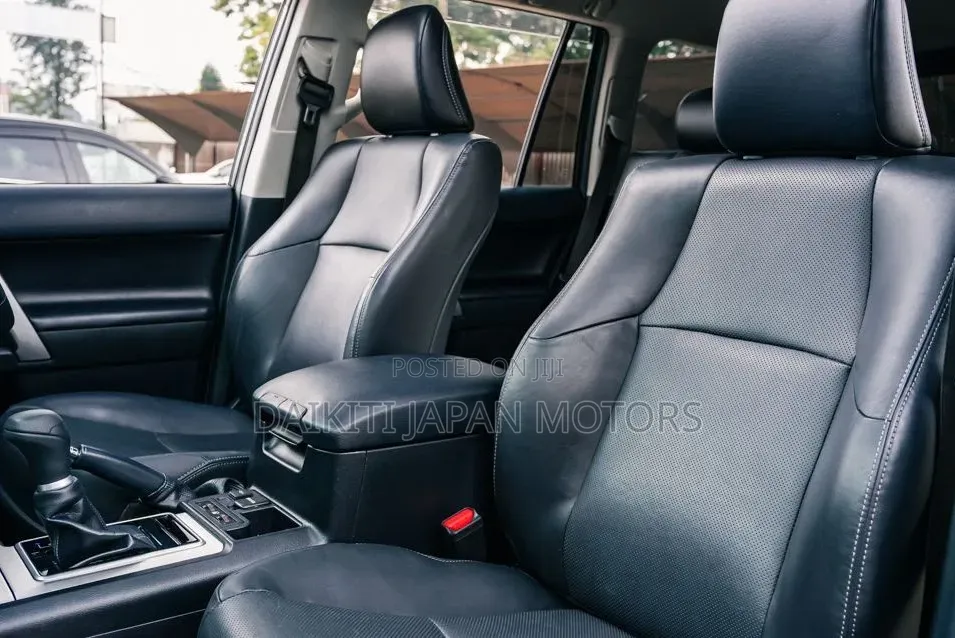Toyota Land Cruiser Prado 2019 Black