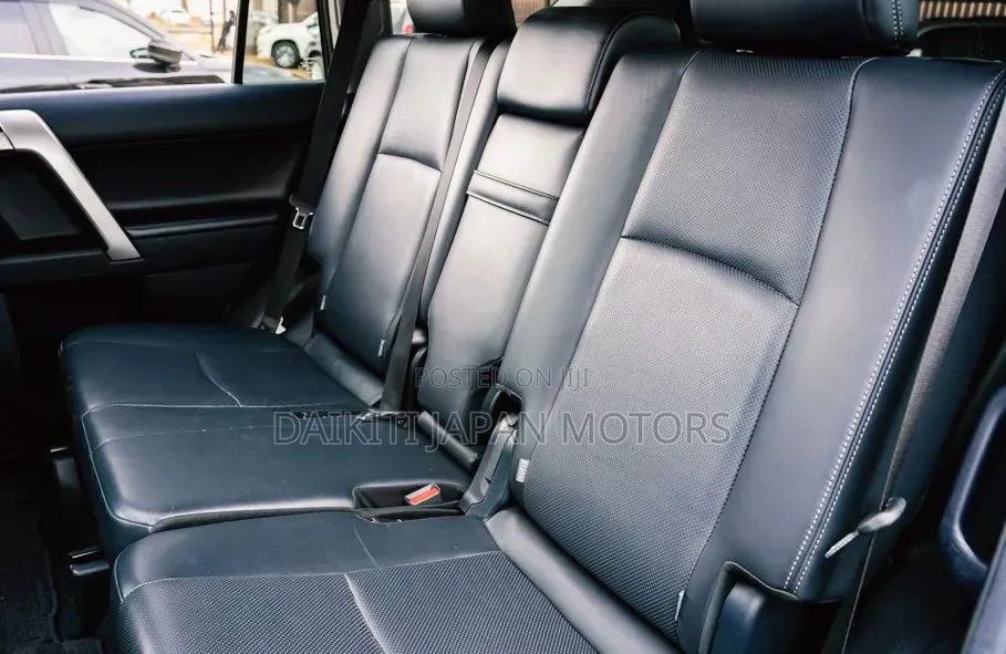 Toyota Land Cruiser Prado 2019 Black