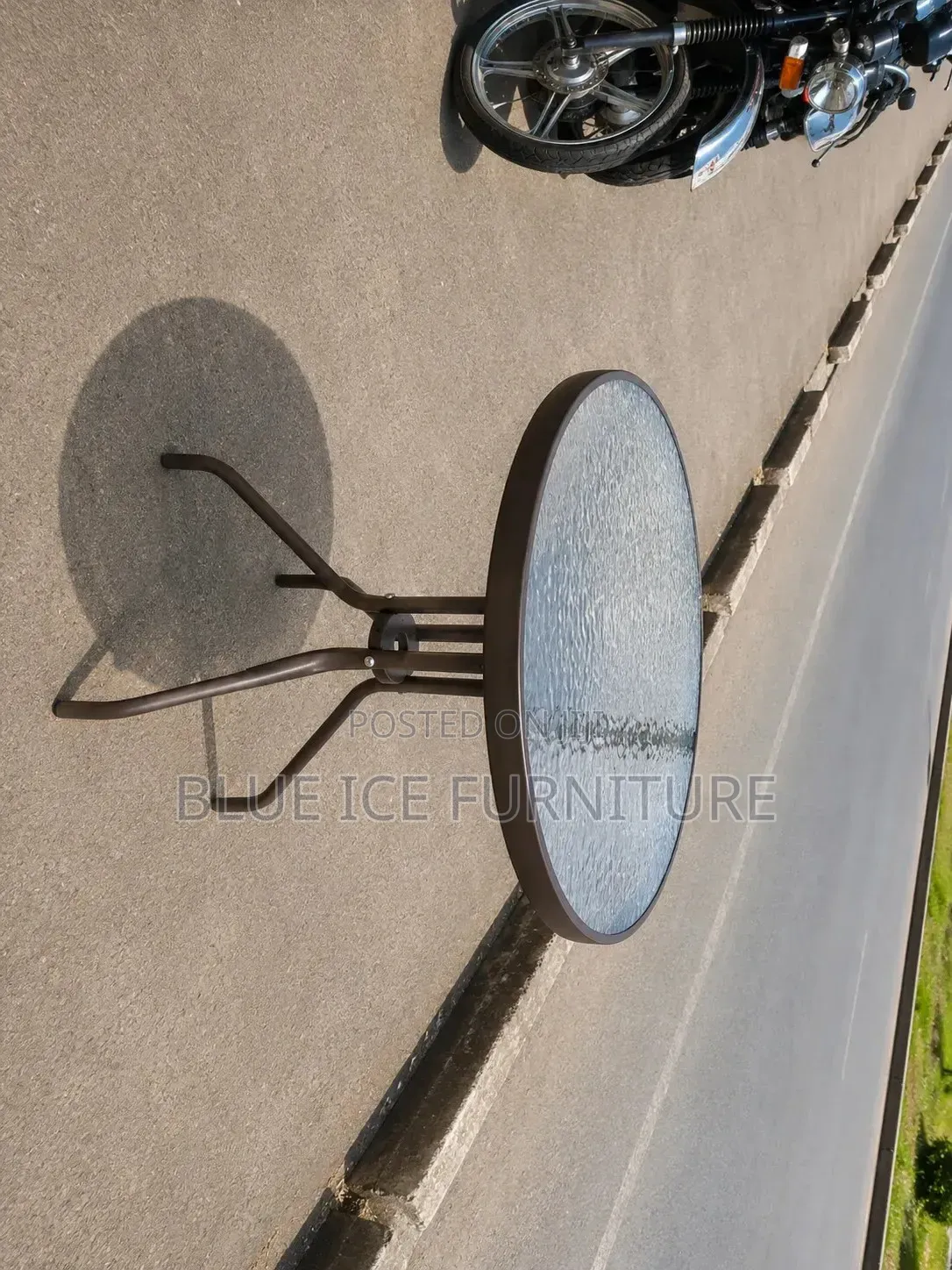 Round Outdoor Glass Table - Garden Cafe