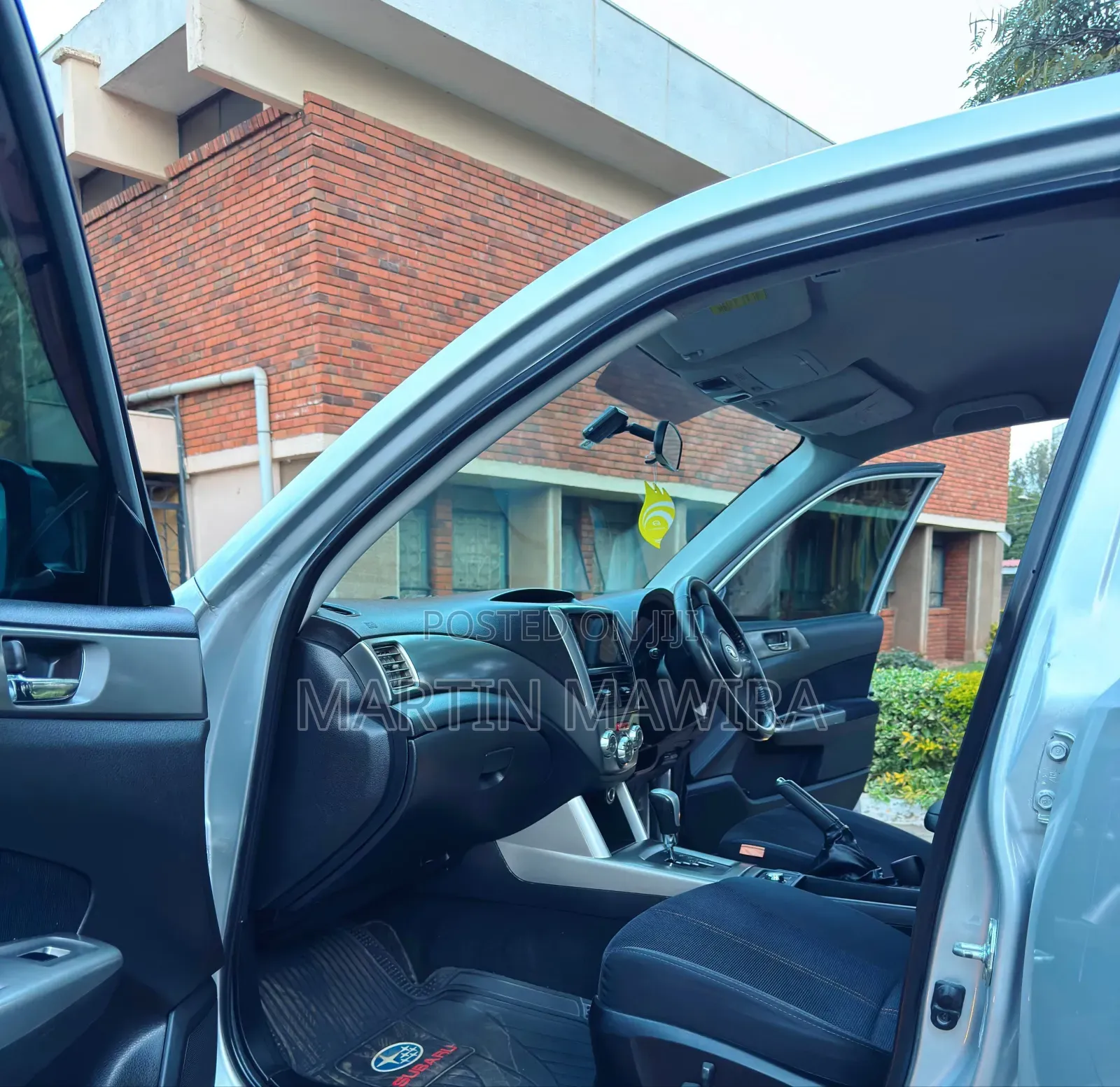 Subaru Forester 2011 Silver