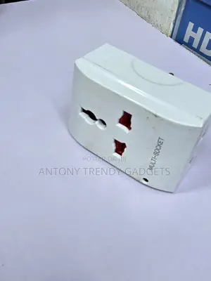 13A Universal Multi Plug Adapter UK EU US Travel Socket