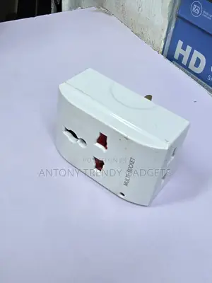 13A Universal Multi Plug Adapter UK EU US Travel Socket