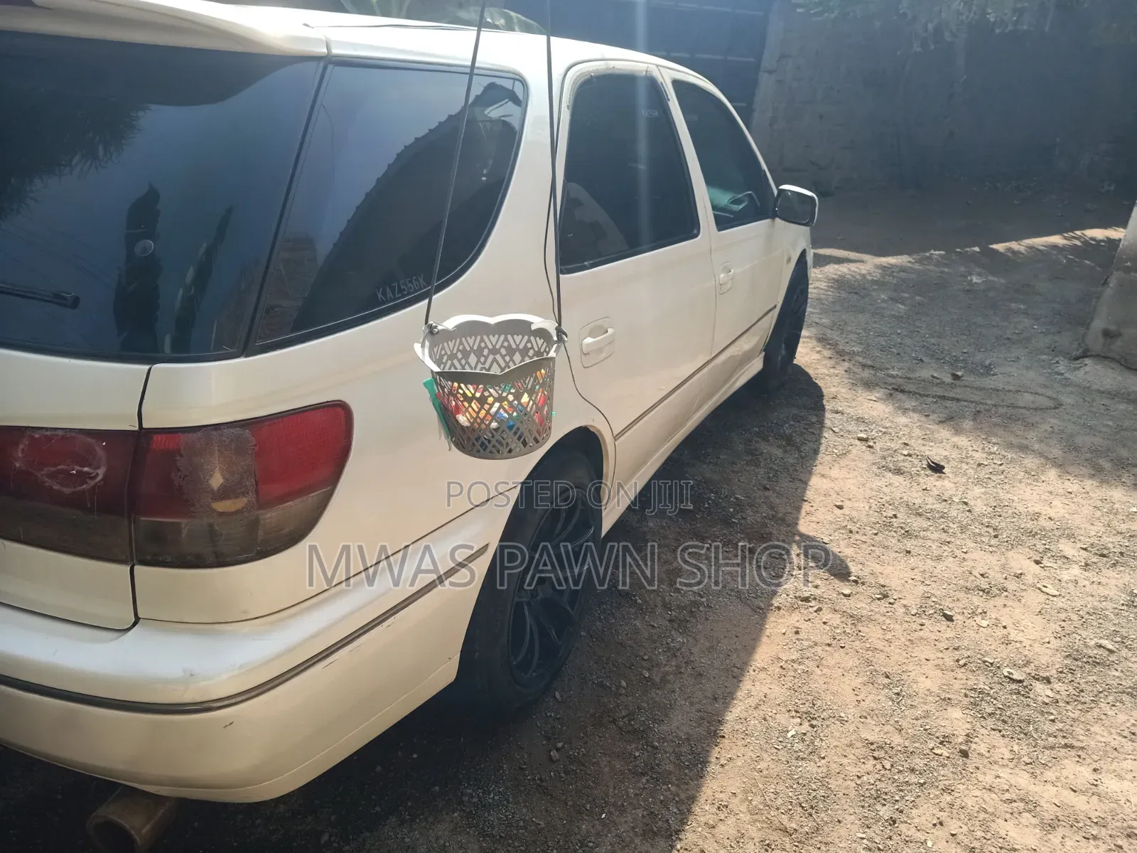 Toyota Vista 2000 White