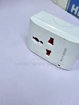 250V Universal Travel Plug Adapter UK US EU Converter